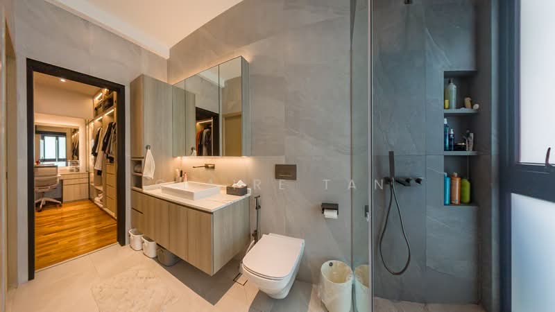 Peakville Park Terraced House For Sale at S$ 4,998,000 | PropertyGuru Singapore - Bathroom