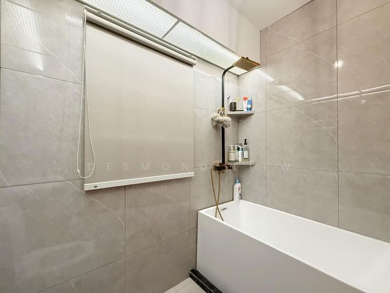 115C Canberra Walk HDB Flat For Sale at S$ 725,000 | PropertyGuru Singapore - Bathroom