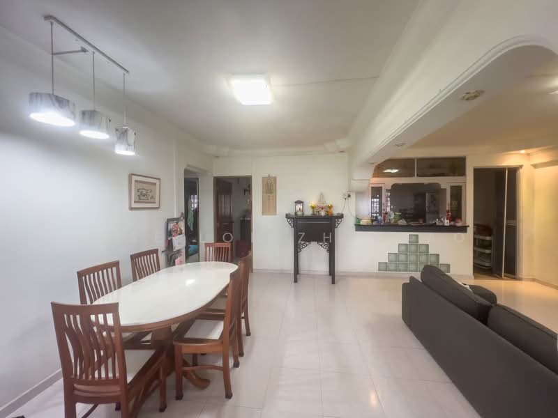 156 Yung Loh Road HDB Flat For Sale at S$ 608,000 | PropertyGuru Singapore - Living Room