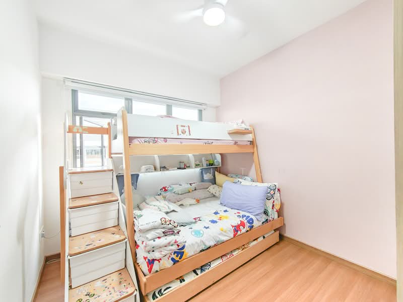 619A Tampines Street 61 HDB Flat For Sale at S$ 850,000 | PropertyGuru Singapore - Bedroom