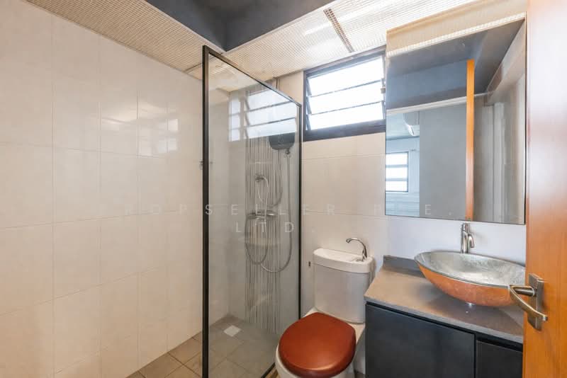 462D Yishun Avenue 6 HDB Flat For Sale at S$ 605,000 | PropertyGuru Singapore - Bathroom