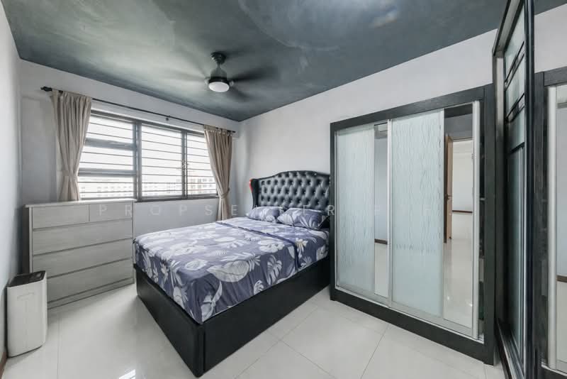 462D Yishun Avenue 6 HDB Flat For Sale at S$ 605,000 | PropertyGuru Singapore - Bedroom