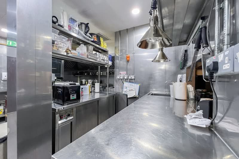 Upper Thomson Road Shop Houses, 272 Upper Thomson Road, 1,760 sqft, Shop / Shophouse For Rent, by Irene TSL 陈秀玲, 500059276 - Kitchen - CommercialGuru.com.sg