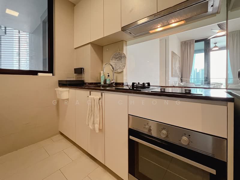The Crest, 101 Prince Charles Crescent, 2 Bedrooms, 861 sqft, Condominium For Rent, by Grace Cheong, 500059290 - Enclosed Kitchen - PropertyGuru.com.sg
