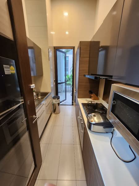 Foresque Residences Condominium For Sale at S$ 2,399,999 | PropertyGuru Singapore