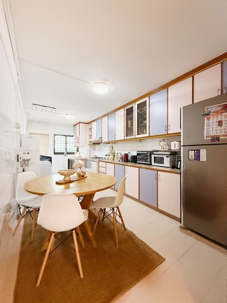 32 Marsiling Drive HDB Flat For Sale at S$ 478,888 | PropertyGuru Singapore - Kitchen