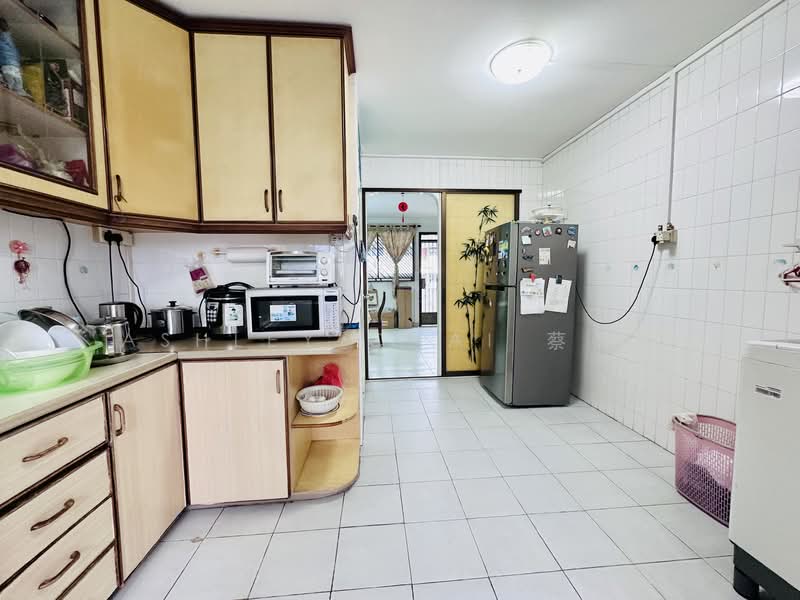 109 Simei Street 1 HDB Flat For Sale at S$ 673,000 | PropertyGuru Singapore - Kitchen