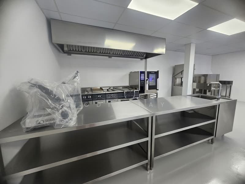 Gourmet Xchange, 1 Kallang Way 5, 3,175 sqft, Factory / Workshop (B2) For Sale, by Jodia Tay, 500059323 - Kitchen - CommercialGuru.com.sg