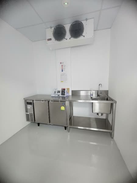 Gourmet Xchange, 1 Kallang Way 5, 3,175 sqft, Factory / Workshop (B2) For Sale, by Jodia Tay, 500059323 - Interior - CommercialGuru.com.sg