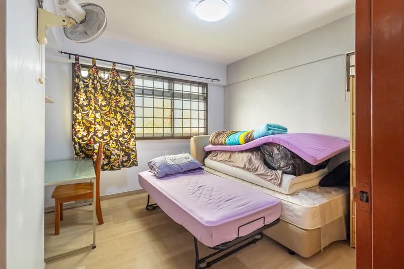 371 Tampines Street 34 HDB Flat For Sale at S$ 810,000 | PropertyGuru Singapore - Bedroom