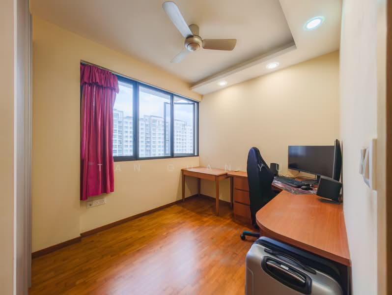 Twin Waterfalls Executive Condominium For Sale at S$ 2,100,000 | PropertyGuru Singapore - Bedroom 4
