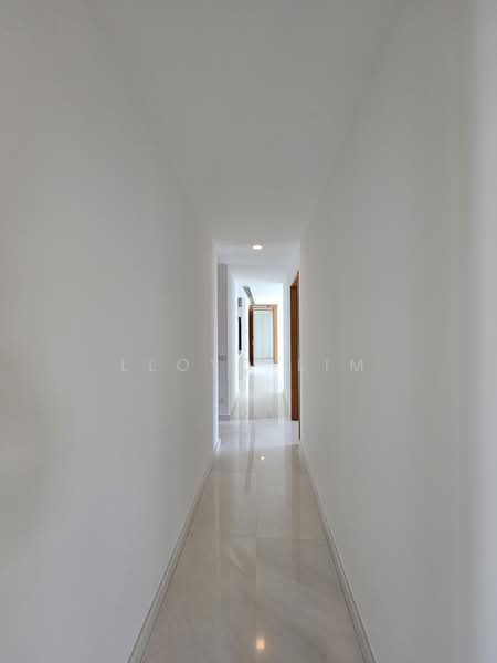 Leonie Parc View, 22 Leonie Hill Road, 4 Bedrooms, 2,260 sqft, Condominium For Sale, by Lloyd Lim, 500059360 - Corridor - PropertyGuru.com.sg