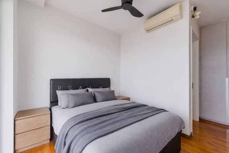 Sky Habitat Condominium For Sale at S$ 2,900,000 | PropertyGuru Singapore - Master Bedroom