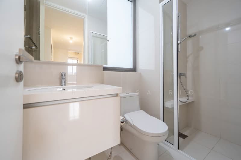 Sky Habitat Condominium For Sale at S$ 2,900,000 | PropertyGuru Singapore - Bathroom