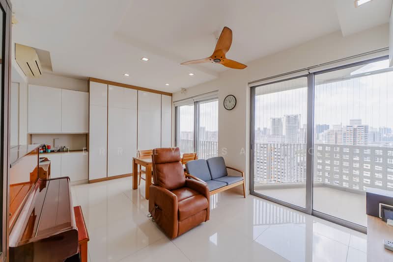 Sky Habitat Condominium For Sale at S$ 2,900,000 | PropertyGuru Singapore - Living Room