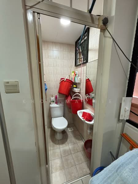 Seletar Springs Condominium Condominium For Sale at S$ 1,738,000 | PropertyGuru Singapore - Bathroom