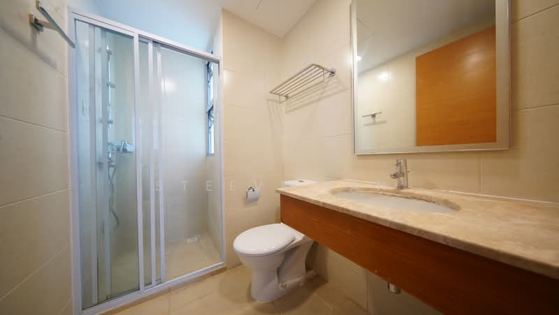 The Lakeshore, 31 Jurong West Street 41, 2 Bedrooms, 861 sqft, Condominium For Rent, by Steeve Tan, 500059388 - Bathroom - PropertyGuru.com.sg