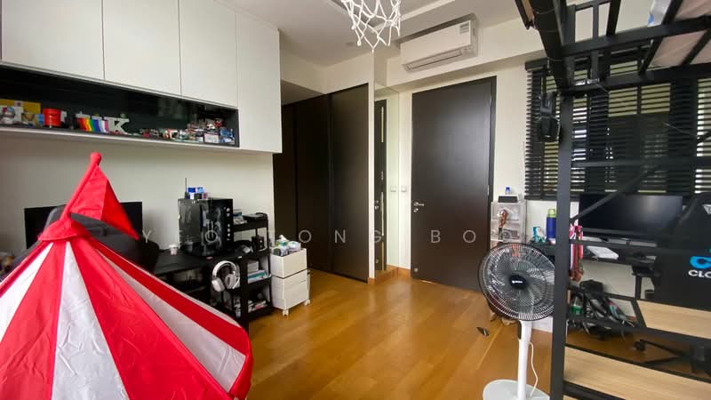 Luxus Hills Semi-Detached House For Sale at S$ 6,990,000 | PropertyGuru Singapore - Bedroom