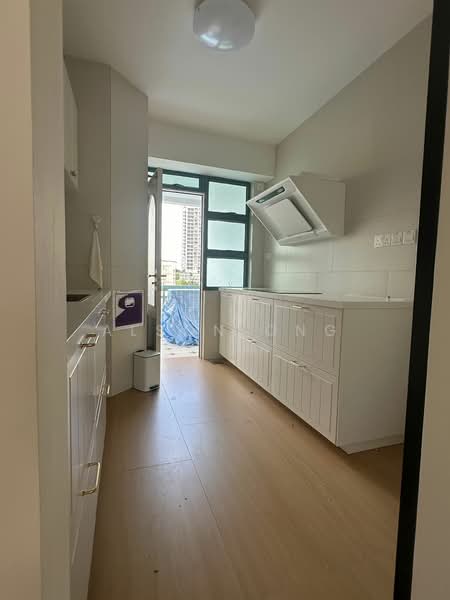 West Bay Condo, 50 West Coast Crescent, 3 Bedrooms, 936 sqft, Condominium For Rent, by Alson Ong, 500059419 - Kitchen - PropertyGuru.com.sg