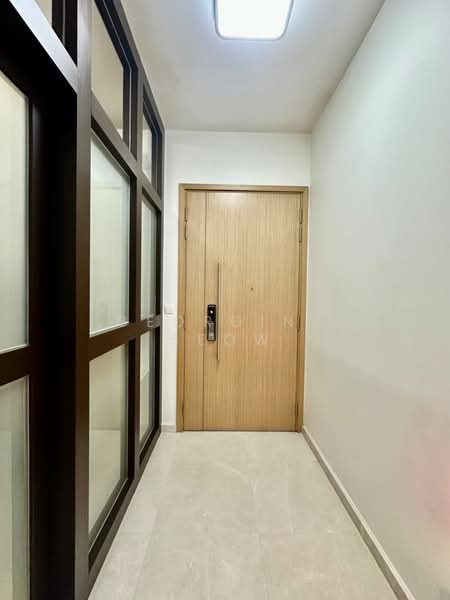 The Glades, 12 Bedok Rise, 2 Bedrooms, 689 sqft, Condominium For Rent, by Georgina Seow, 500059420 - Entrance - PropertyGuru.com.sg