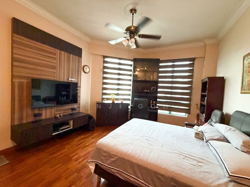 Hillview Heights Condominium For Sale at S$ 3,200,000 | PropertyGuru Singapore - Bedroom