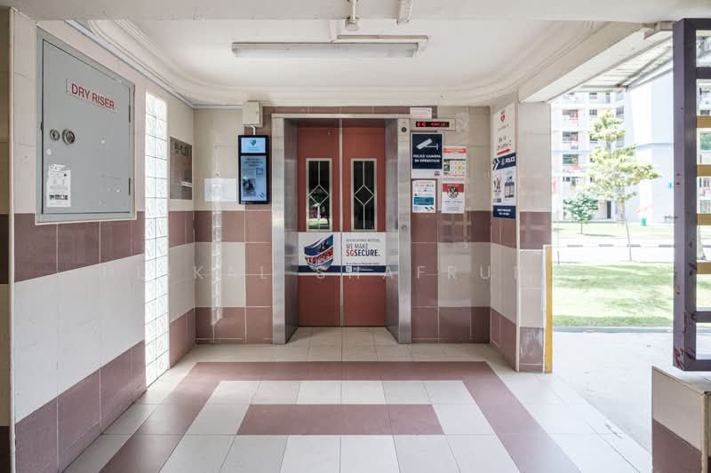 12 Kampong Arang Road, 12 Kampong Arang Road, Room Rental, 325 sqft, HDB Flat For Rent, by Heikal Shafrudin, 500059438 - Lobby - PropertyGuru.com.sg