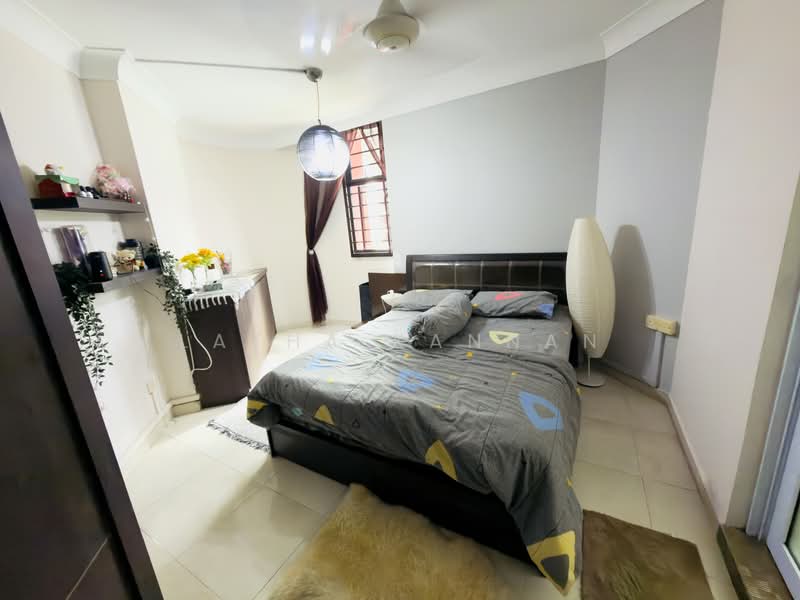 357C Admiralty Drive HDB Flat For Sale at S$ 738,888 | PropertyGuru Singapore - Bedroom