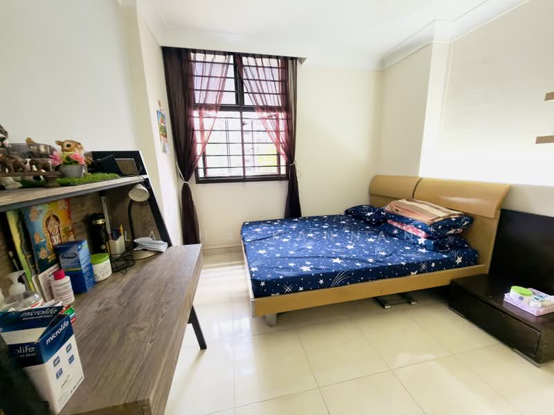 357C Admiralty Drive HDB Flat For Sale at S$ 738,888 | PropertyGuru Singapore - Bedroom