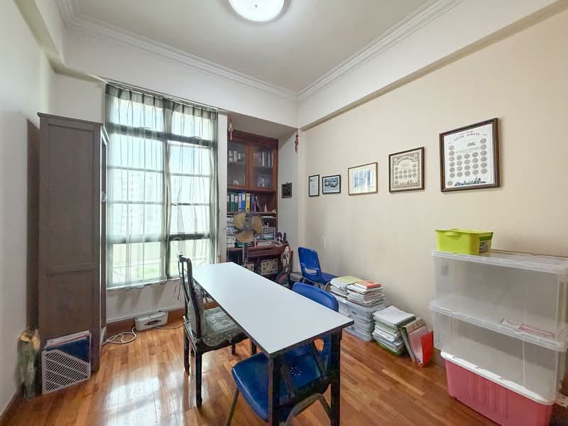 Hillview Heights Condominium For Sale at S$ 3,200,000 | PropertyGuru Singapore - Study