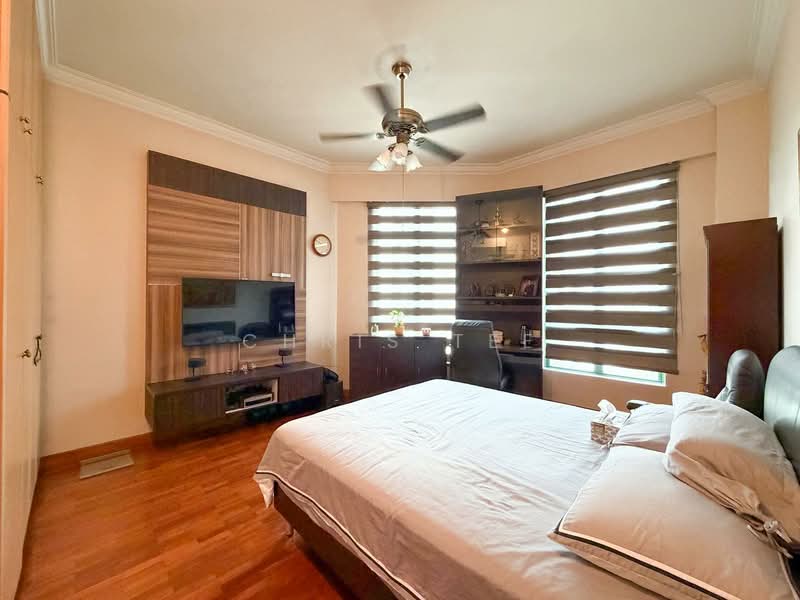 Hillview Heights Condominium For Sale at S$ 3,200,000 | PropertyGuru Singapore - Bedroom