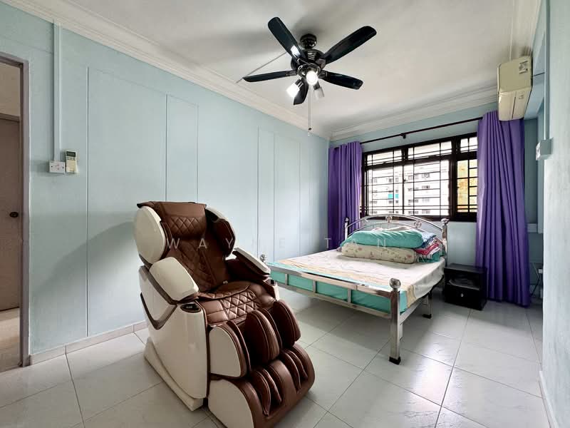 899A Woodlands Drive 50 HDB Flat For Sale at S$ 599,999 | PropertyGuru Singapore - Bedroom
