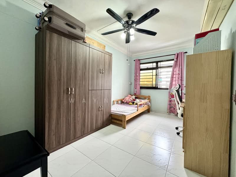 899A Woodlands Drive 50 HDB Flat For Sale at S$ 599,999 | PropertyGuru Singapore - Bedroom