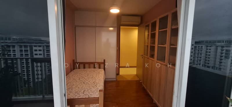 Forestville, 38 Woodlands Drive 16, 3 Bedrooms, 1,076 sqft, Executive Condominium For Rent, by Roy Ezra Koh, 500059453 - Bedroom - PropertyGuru.com.sg