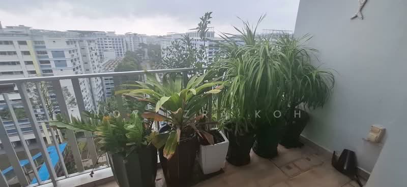 Forestville, 38 Woodlands Drive 16, 3 Bedrooms, 1,076 sqft, Executive Condominium For Rent, by Roy Ezra Koh, 500059453 - Balcony - PropertyGuru.com.sg