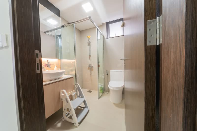 Symphony Suites, 3 Yishun Close, 3 Bedrooms, 1,023 sqft, Condominium For Rent, by Kai Mun, 500059455 - Bathroom - PropertyGuru.com.sg