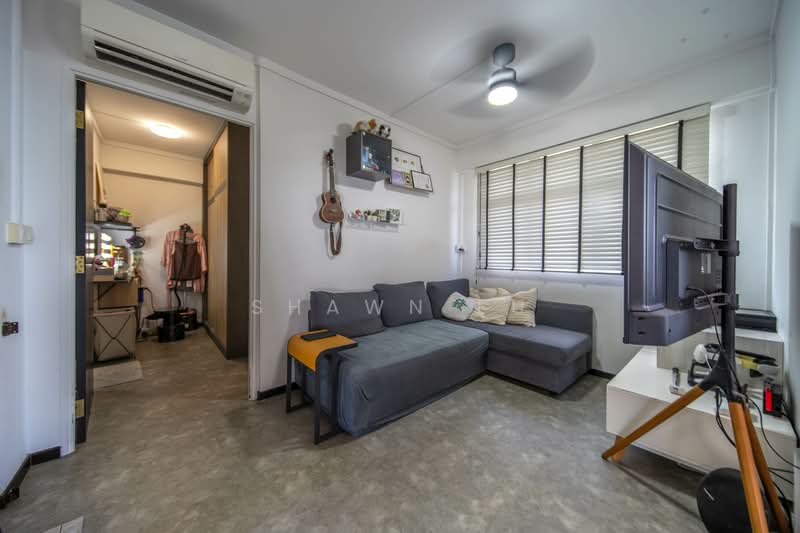 52 Cassia Crescent HDB Flat For Sale at S$ 750,000 | PropertyGuru Singapore - Living Room