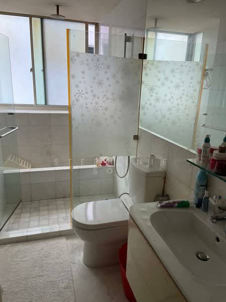 Gardenvista Condominium For Sale at S$ 2,880,000 | PropertyGuru Singapore - Bathroom