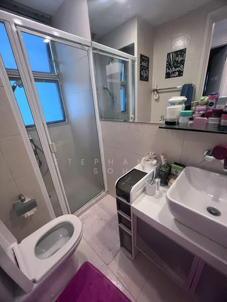 Gardenvista Condominium For Sale at S$ 2,880,000 | PropertyGuru Singapore - Bathroom