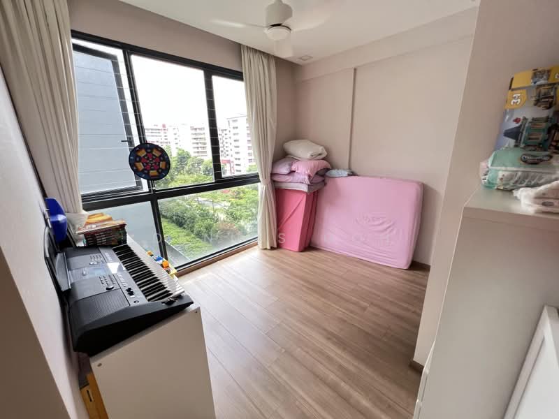 The Rainforest, 331 Choa Chu Kang Avenue 3, 3 Bedrooms, 947 sqft, Executive Condominium For Sale, by Dennis Goh, 500059467 - Bedroom - PropertyGuru.com.sg