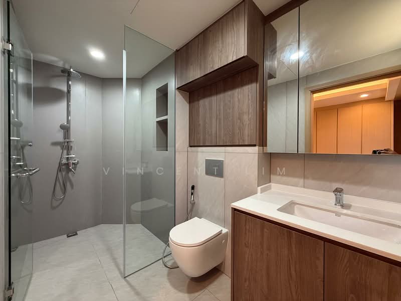 Eden Grove Corner Terrace For Sale at S$ 7,888,000 | PropertyGuru Singapore - Bathroom