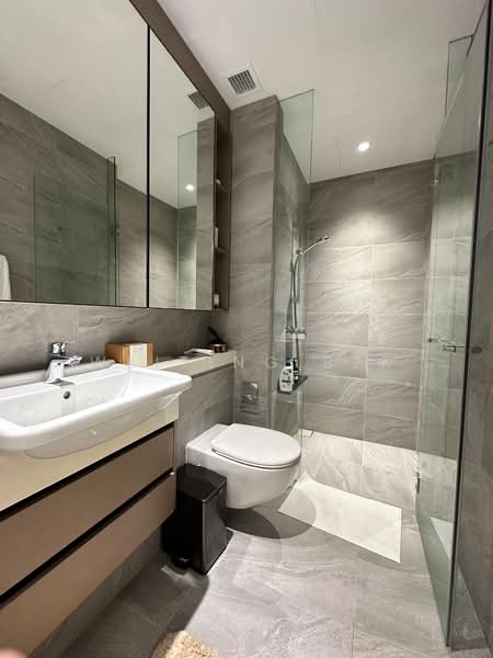 Stirling Residences Condominium For Sale at S$ 1,820,000 | PropertyGuru Singapore - Bathroom