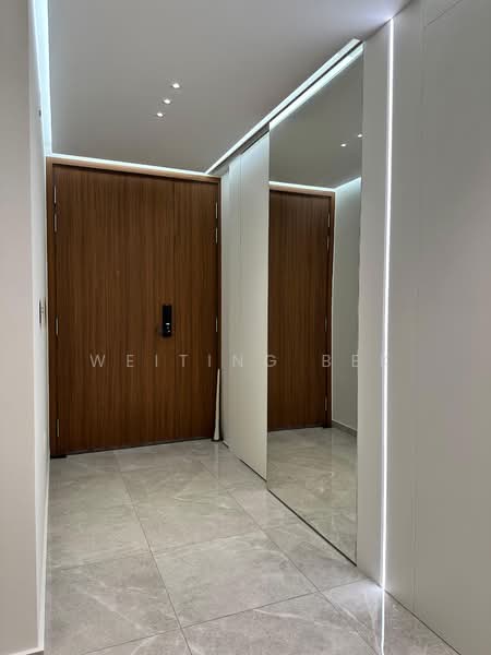 Stirling Residences Condominium For Sale at S$ 1,820,000 | PropertyGuru Singapore - Entrance