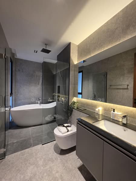 Sembawang Park, , 5 Bedrooms, 4,834 sqft, Terraced House For Sale, by Gladys Ng, 500059481 - Bathroom - PropertyGuru.com.sg