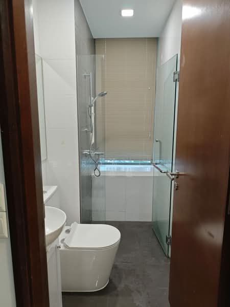 Suites @ Surrey, 6 Surrey Road, 2 Bedrooms, 900 sqft, Apartment For Rent, by Baron Tan 陈鼎超, 500059491 - Bathroom - PropertyGuru.com.sg