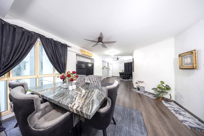 133 Edgedale Plains, 133 Edgedale Plains, 3 Bedrooms, 1,195 sqft, HDB Flat For Sale, by Navind Raj, 500059492 - Living Room - PropertyGuru.com.sg