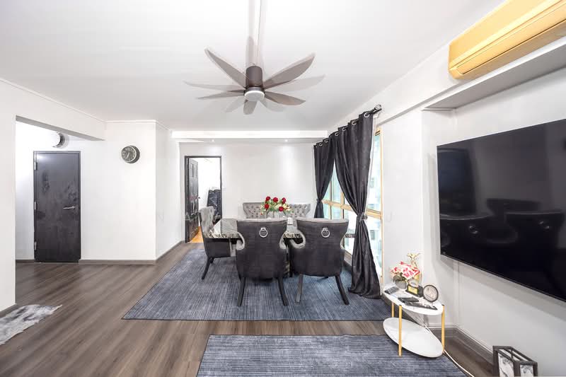 133 Edgedale Plains, 133 Edgedale Plains, 3 Bedrooms, 1,195 sqft, HDB Flat For Sale, by Navind Raj, 500059492 - Living Room - PropertyGuru.com.sg