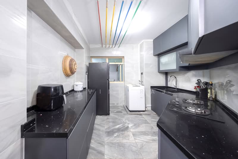 133 Edgedale Plains, 133 Edgedale Plains, 3 Bedrooms, 1,195 sqft, HDB Flat For Sale, by Navind Raj, 500059492 - Kitchen - PropertyGuru.com.sg