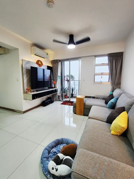 228A Ang Mo Kio Street 23 HDB Flat For Sale at S$ 1,350,000 | PropertyGuru Singapore - Living Room