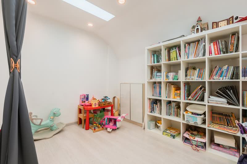 Pandan Valley Condominium For Sale at S$ 3,200,000 | PropertyGuru Singapore - Interior