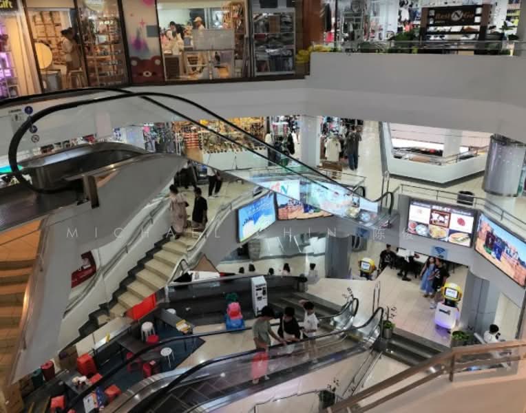 Queensway Shopping Centre, 1 Queensway, 240 sqft, Mall Shop For Sale, by Michael Chin 陈俊雄, 500059511 - Interior - CommercialGuru.com.sg